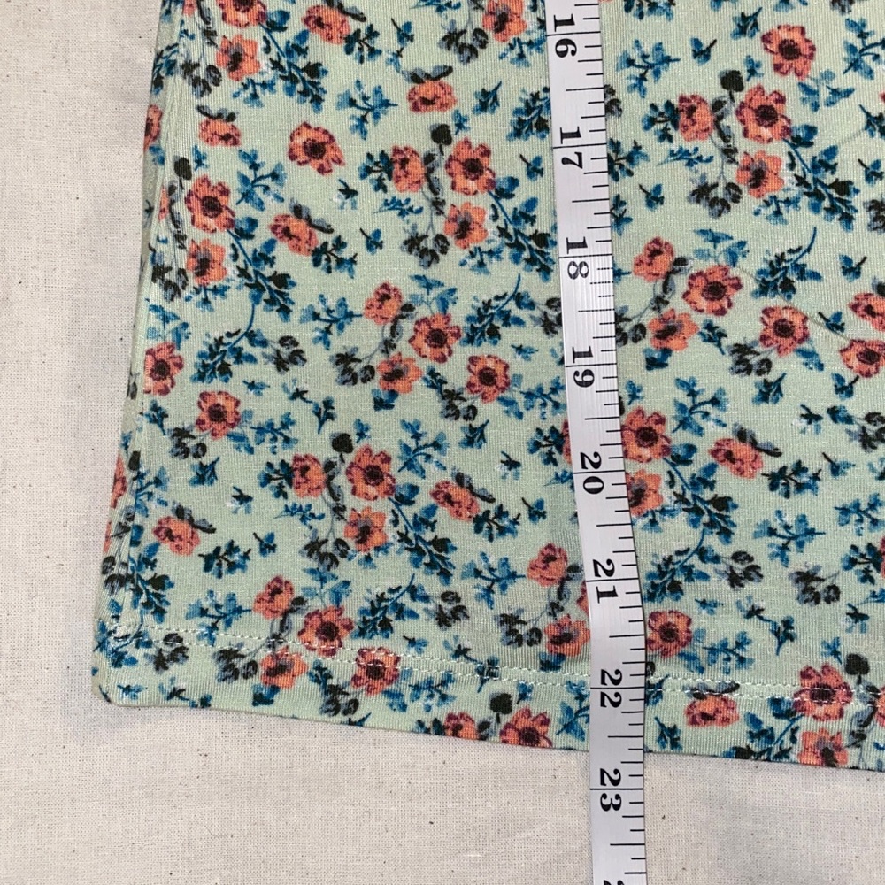 Loft Sleep Floral Henley Three-Quarter Sleeve Top - Picture 10 of 12